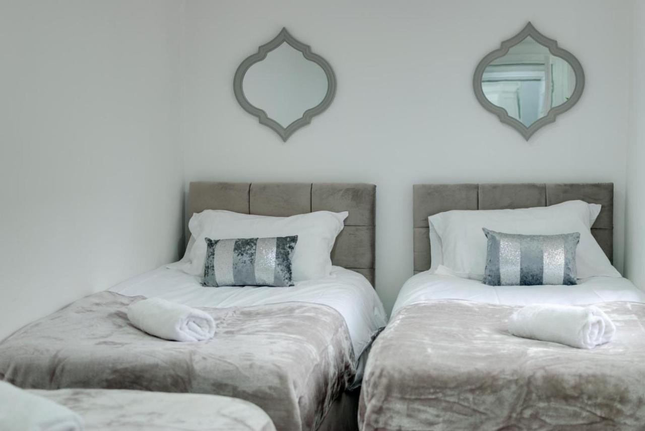 Rst Rodney Street Hotel